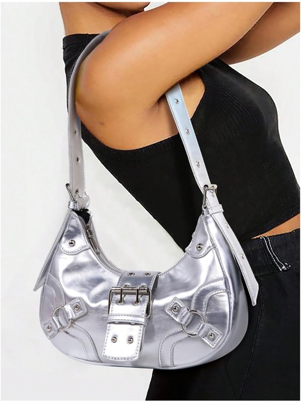 (E4) Women's shoulder bag, Y2K style, with decorative buckle, in silver